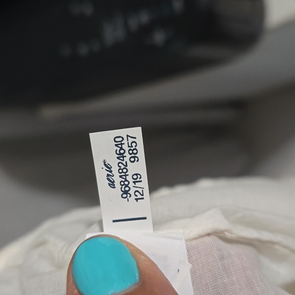 Aerie Eyelet Dress size L, adjustable straps.  off white, knee-length lightweigh - Picture 11 of 11